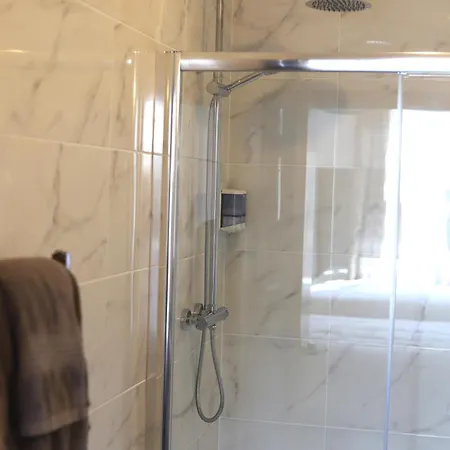 Ashes Seafood Restaurant Vendégház Dingle