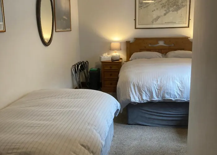 Ashes Seafood Restaurant 3*