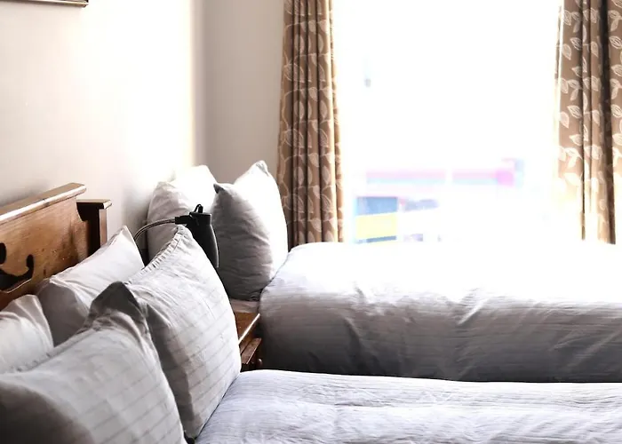 Ashes Seafood Restaurant 3*